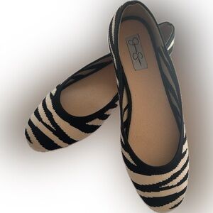 Jessica Simpson Black and Cream Zebra Knit Slip-On Ballet Flats sz 9